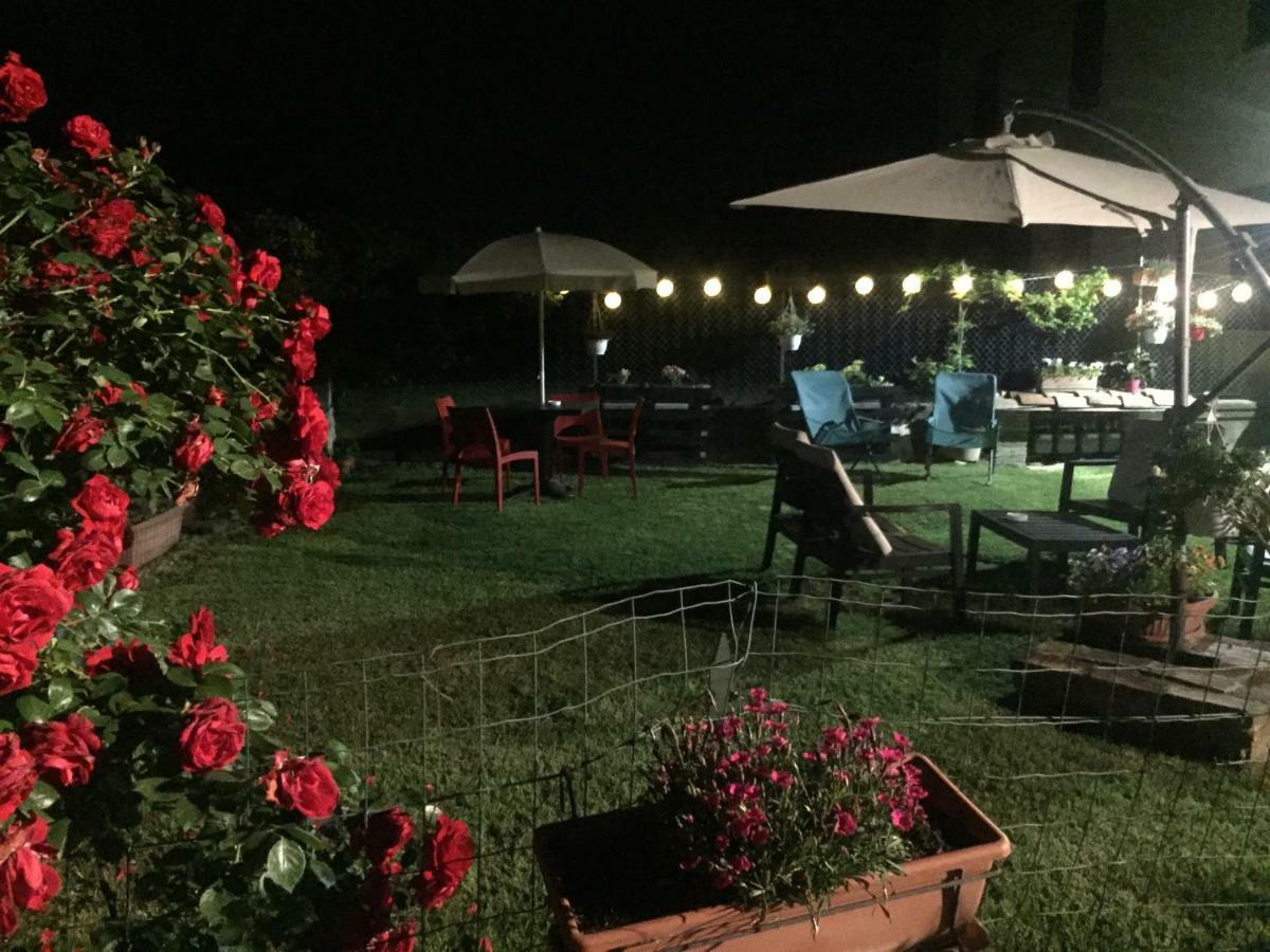 B&B Happiness In The Country Brescello Bagian luar foto