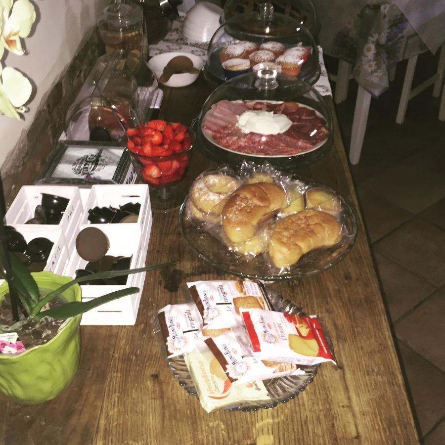 B&B Happiness In The Country Brescello Bagian luar foto